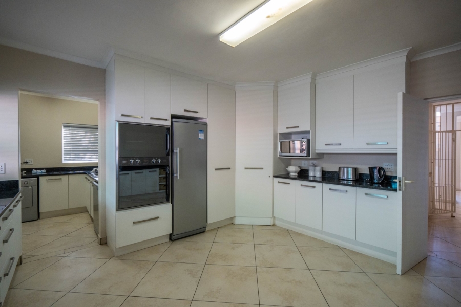 6 Bedroom Property for Sale in West Bank Eastern Cape